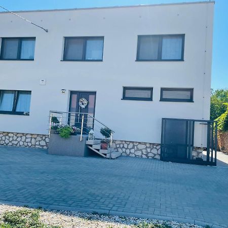 Apartmany Lednice Nejdek Exterior photo